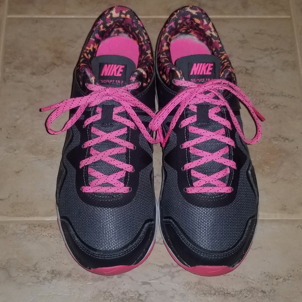 Nike Air Sculpt TR 2 | Women's Cross-Trainers | Size 7.5